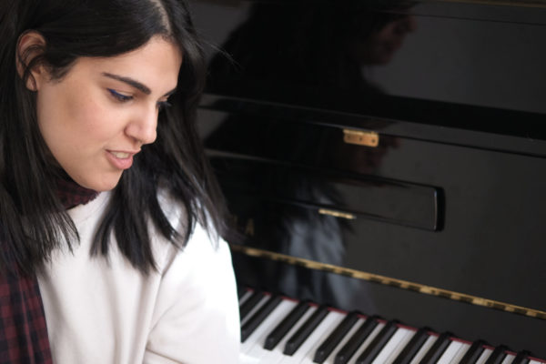 Unsere Lehrer – Darya Motaghedi – Klavierunterricht in Würzburg